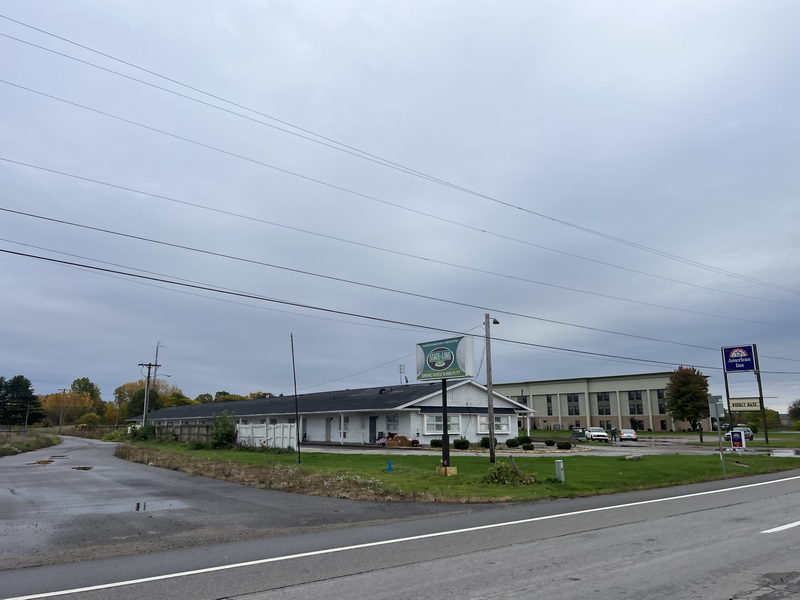 American Inn  (Green Briar Inn) - Oct 22 2023 Photo (newer photo)